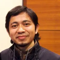 Dr. Arief Santoso
